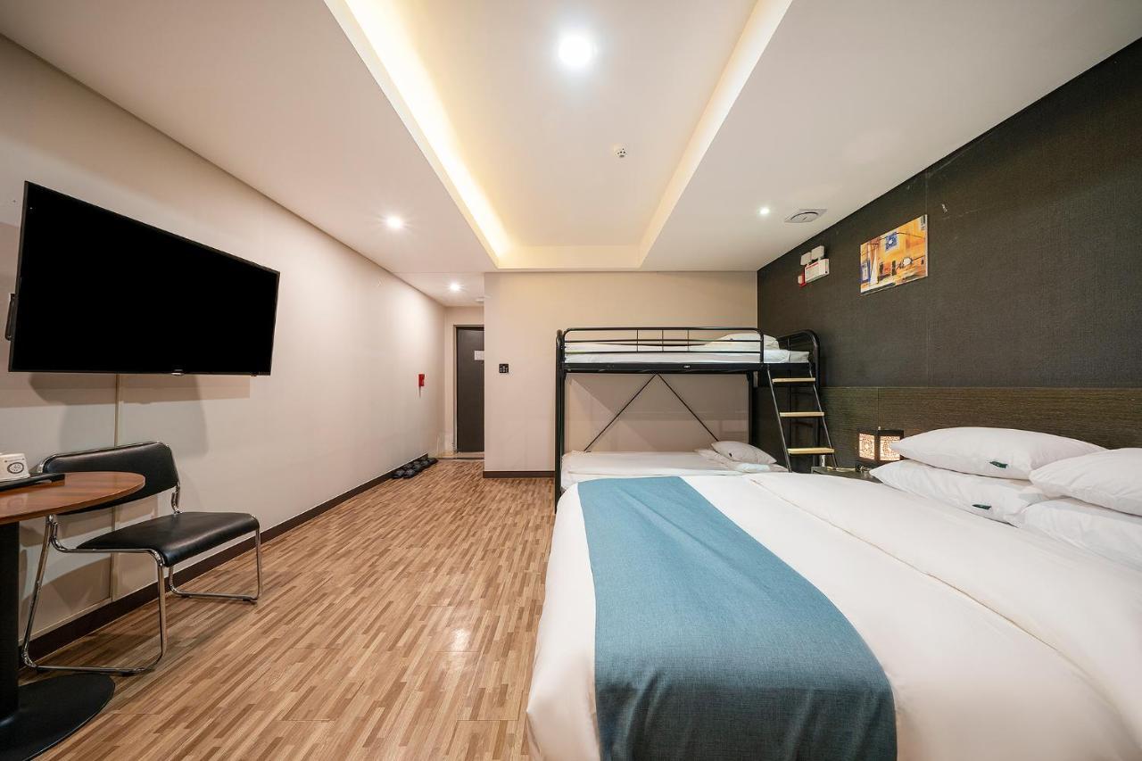 Suwon Dono1796 Hotel Exterior foto